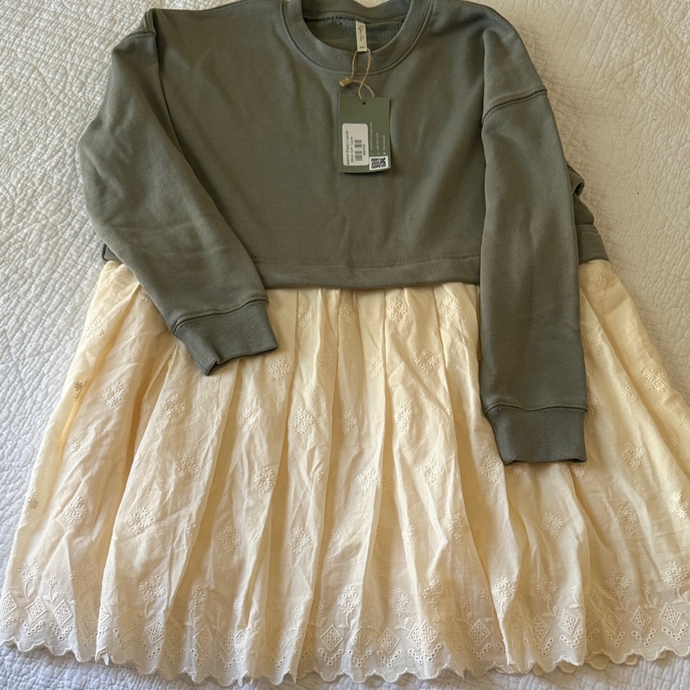 NWT Rylee cru Laurel dress 8-9